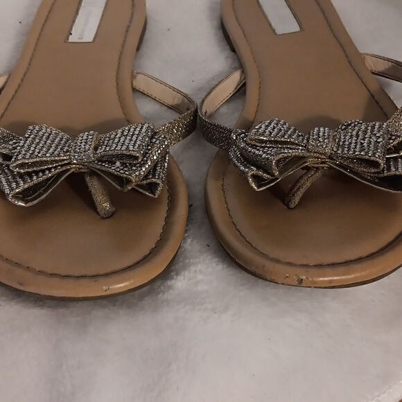 INC Rhinestone Sparkle Bow Thong Sandals - Picture 4 of 7